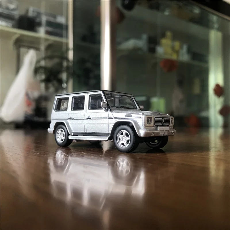 1: 64 Mercedes G 55 Am G большая модель легкосплавного автомобиля длиной около 7 сантиметров
