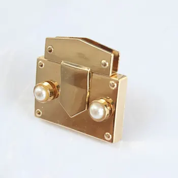 

Pearl Bag Lock Buckle Hardware Bag Clasp Bag Accessory Metal Turn Lock Twist Lock Durable DIY Purse Hardware Bag Accessories