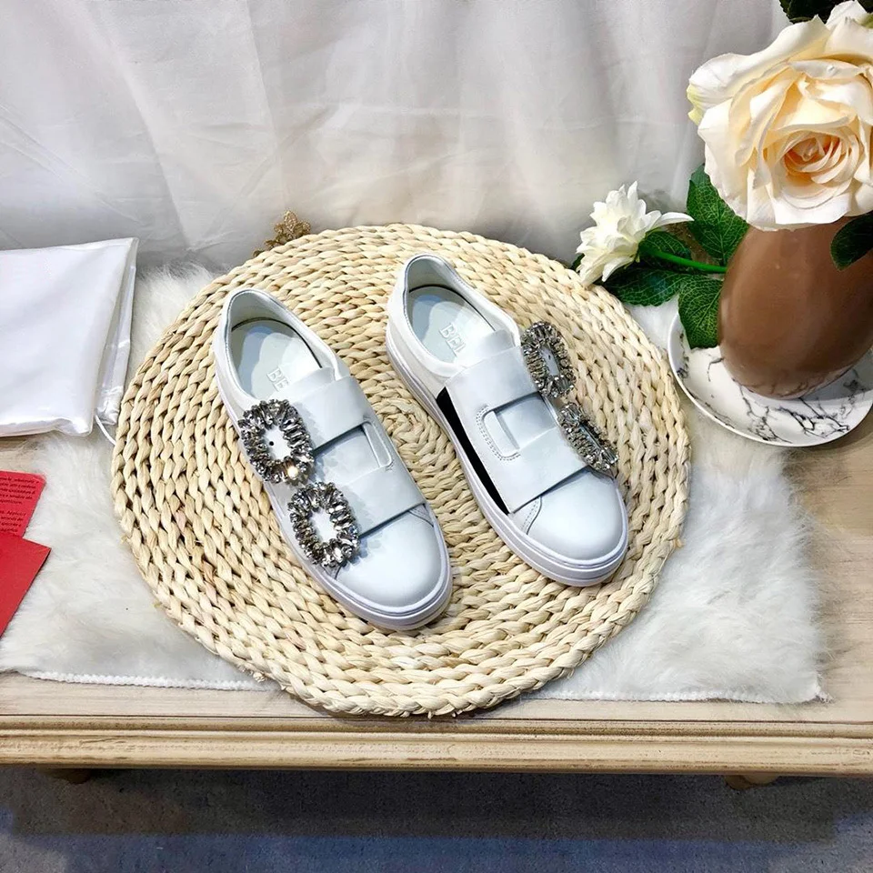 

BELLECOM 2019 Early Autumn New Type Women's Single Shoes Leather Water Drill Square Button Small White Shoes Lefu Shoes