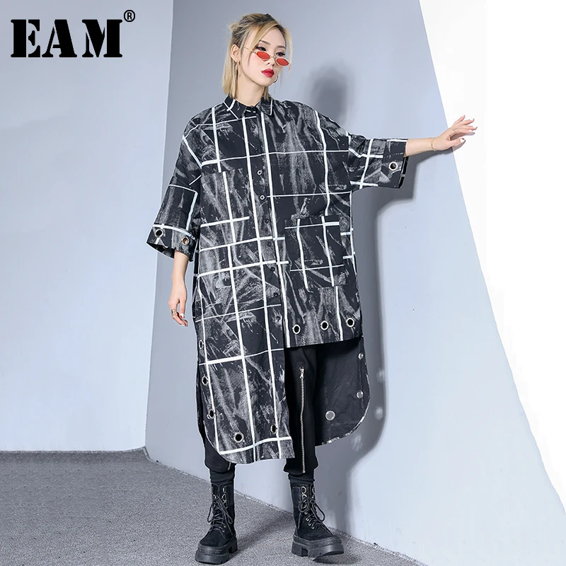 

[EAM] 2019 New Spring Summer Lapel Three-quarter Sleeve Black Plaid Irregular Hem Hollow Out Shirt Women Blouse Fashion JQ336