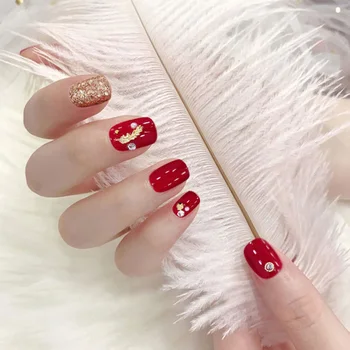 

24pcs Girls Fashion Red Gold Color Glitter Fake press on Nails Ladies Elegant Full Cover artificial nails with 2g glue press on