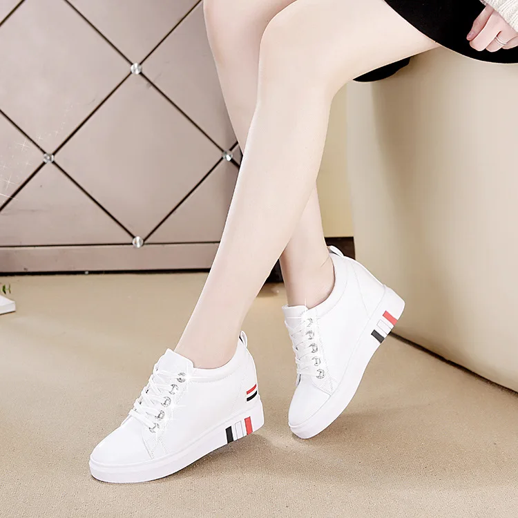 

2018 Spring New Style Lace-up Slanted Heel Low-top Shoes Elevator Versitile Fashion Casual Shoes Fashion Man-made Diamond White