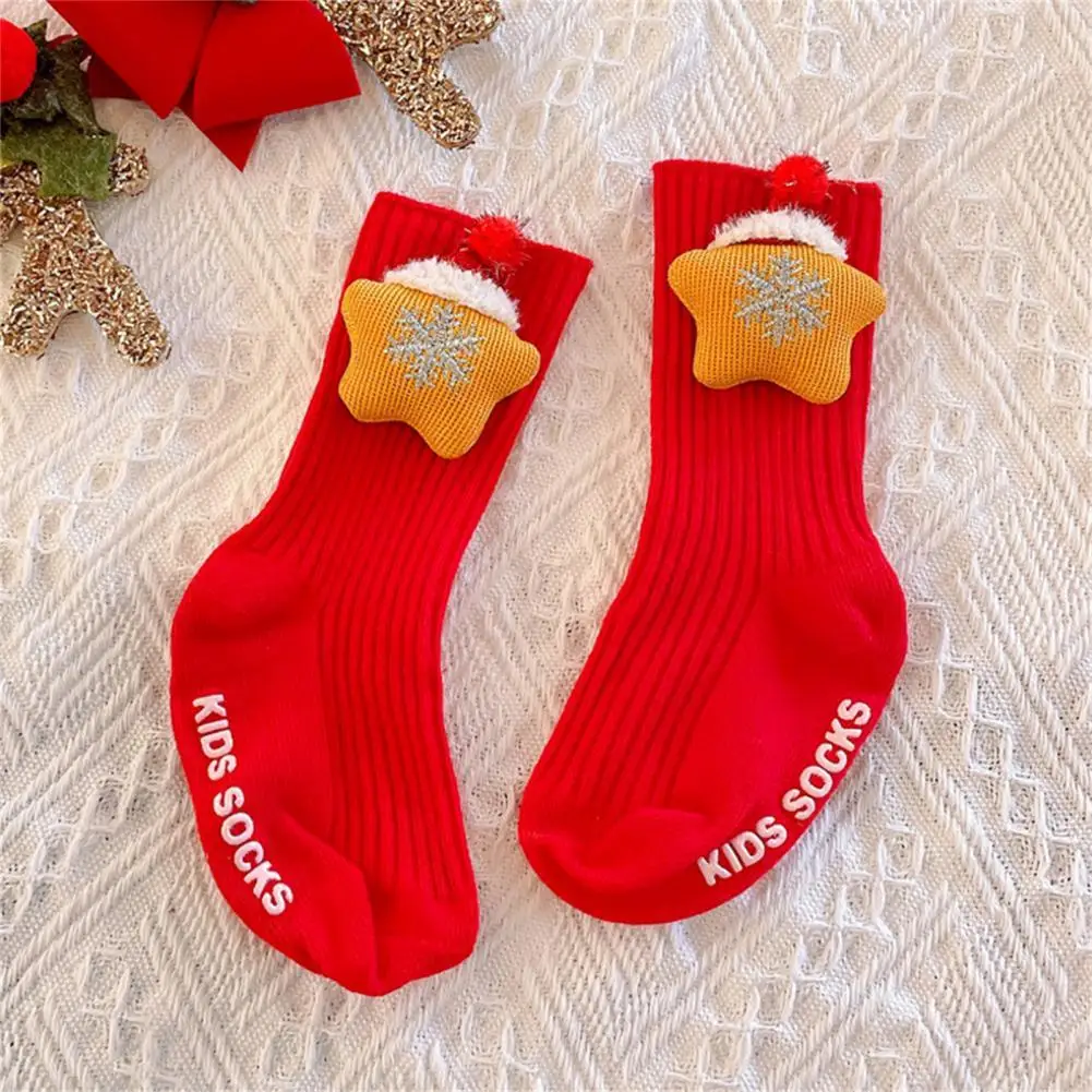 

1 Pair Fashion Baby Stockings Portable Realistic Toddler Stockings 3D Xmas Element Foot Socks