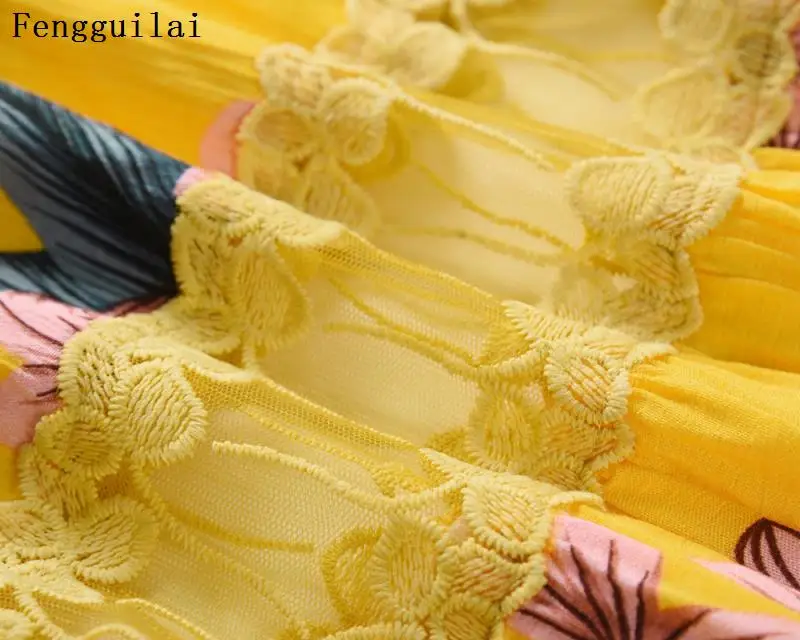 13000081469_778880422