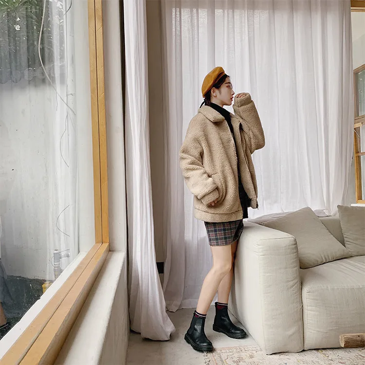 Winter New Korean Version Of The Couple Fashion Thick Lapels Lamb Hair Loose Casual Woolen Coat