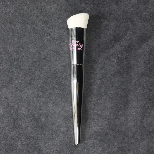 IT Cosmetic Angled Flat Top Foundation Brush: A Precision Makeup Tool for Flawless Coverage