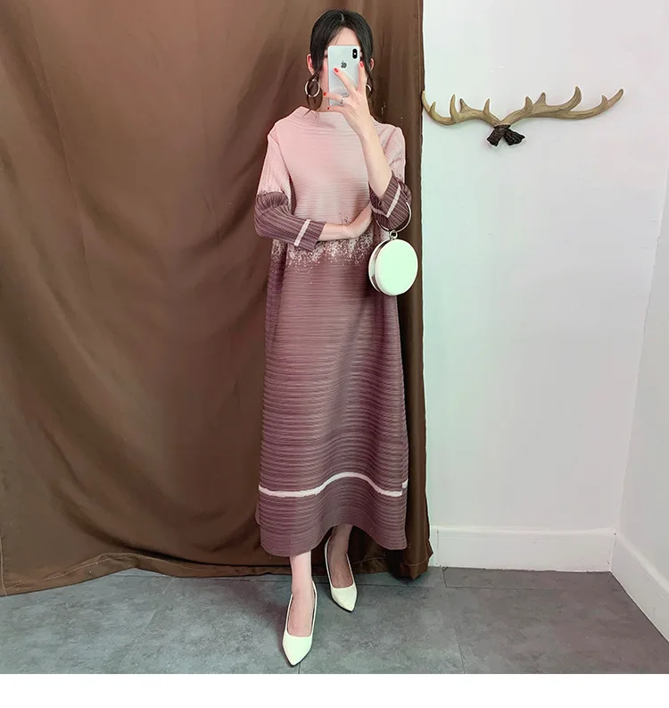 Changpleat Весенние новые женские платья Miyak плиссированные модные градиентные с длинным рукавом Свободные Большие размеры 3/4 рукав женское длинное платье D90