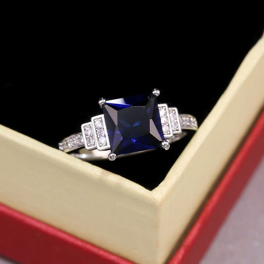 Huitan Blue Square Cut Four Claws Women Ring Vintage Design Gracious Lady Luxury Inlaid Zircon Female Jewelry Wedding Hot Rings