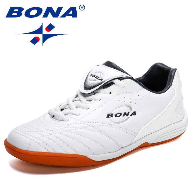 Multi-Sports Shoes Men Outdoor Soccer Shoes Cushion Breathable Walking