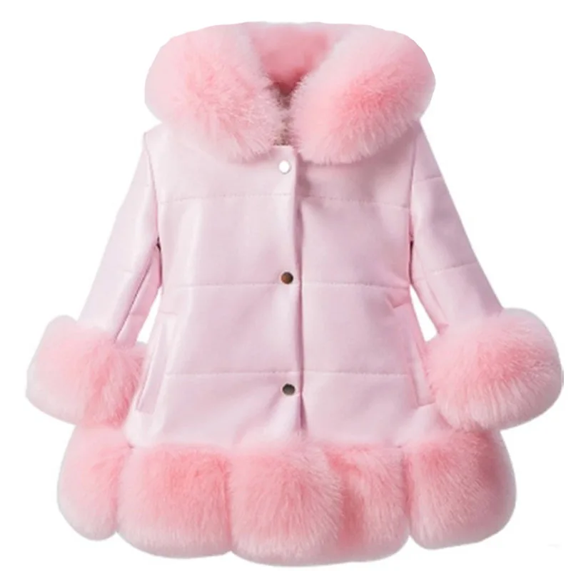 Однотонная куртка с хлопковой подкладкой для детей, модное пальто для девочек верхняя одежда с меховым капюшоном детская теплая куртка из искусственной кожи зимняя одежда для малышей