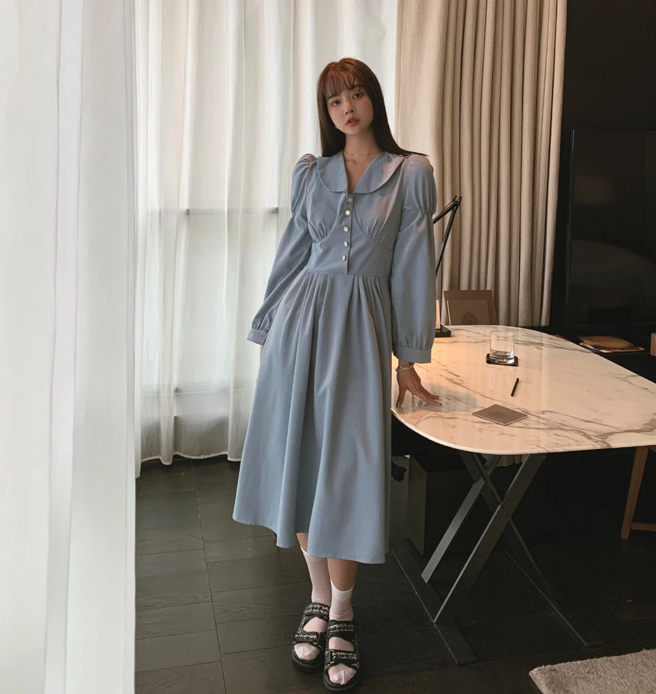 2020 autumn and winter fashion new retro dress Hepburn style French girl long sleeve gentle puff sleeve over the knee mid-length