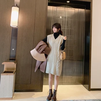 

Mishow 2019 Winter Vneck Loose Causal Sweater Dress Women Sleeveless Thick Knee-Length Dress MX19D5323