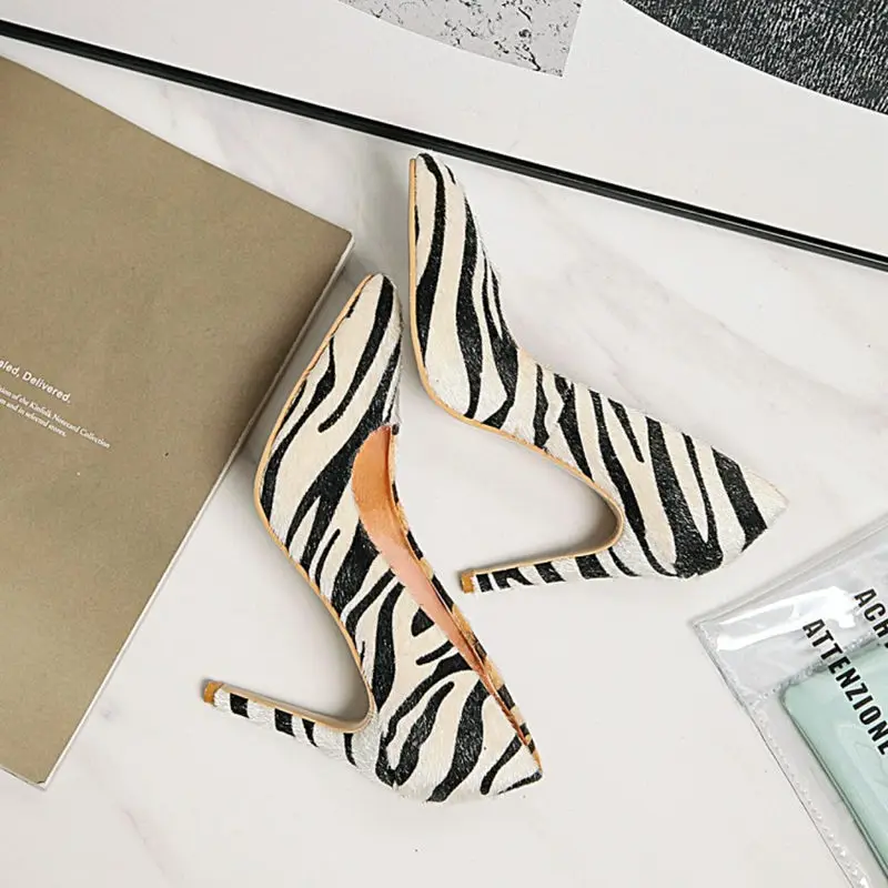 Модные женские туфли на высоком каблуке 10 см с острым носком без шнуровки