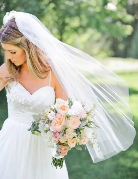 Bridal Veil One Layer Short with Comb