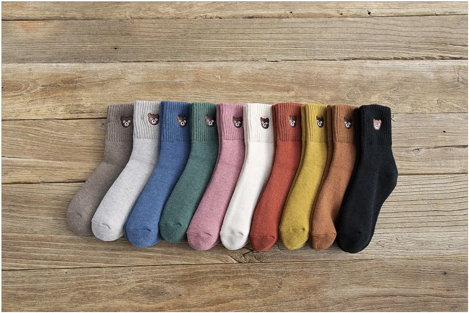 Зимние новые женские толстые теплые модные шерстяные носки с вышивкой медведя из мультфильма мягкие хлопковые носки высокого качества, антифриз, 5 пар