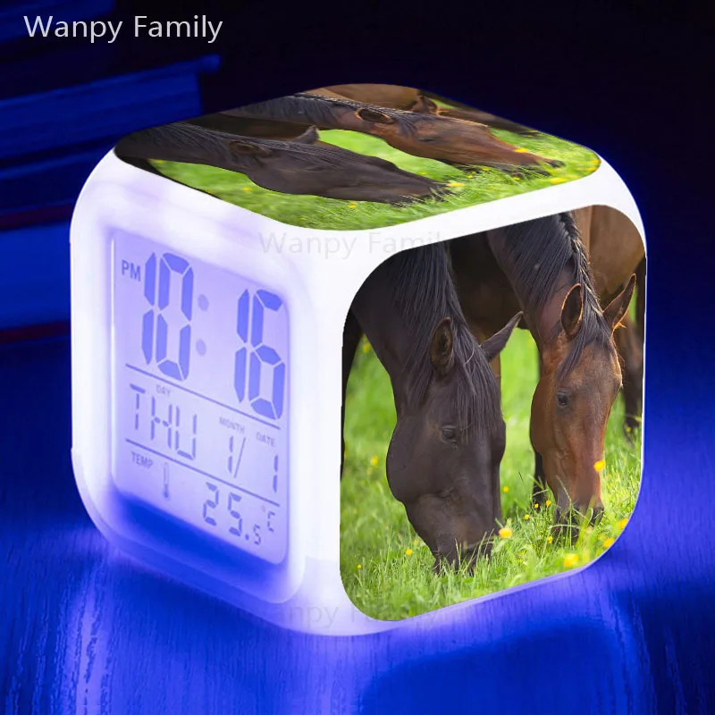 Новинка 2021 будильник с изобрасветодиодный ением лошадей и травы светодиодные