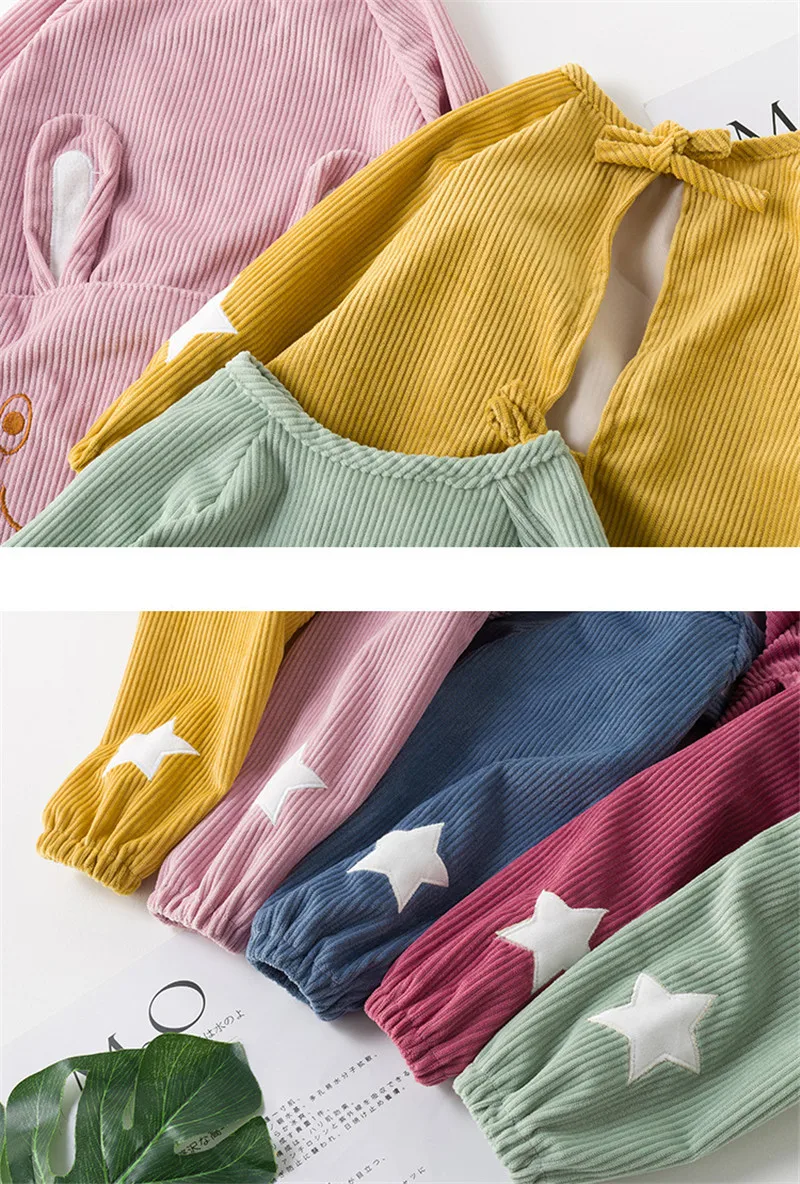 Boy Girl Cartoon Feeding Bibs Baby Extra Soft Natural Cotton Bibs Children Warming Corduroy Drawing Anti-dirty Long Sleeve Apron