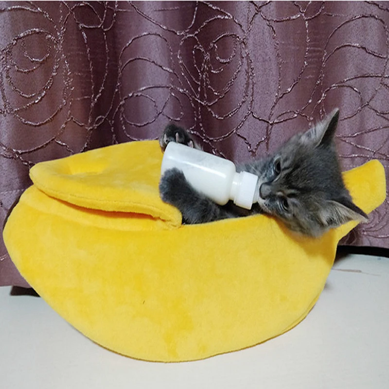 Banana Cat Bed House Cozy Cute Banana Puppy Cushion Kennel Warm Portable Pet Basket Supplies Mat Beds for Cats& Kittens