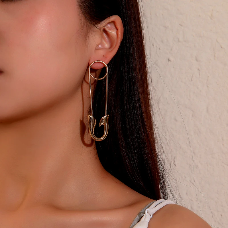 

Fashion Simple Safety Pin Stud Earrings for Women Jewelry Paperclip Earrings Personality Ear Puncture 2020 New Trendy Gift