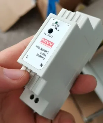 Импульсный источник питания с рельсовой установкой PLC 24 В по заводской цене |