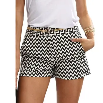 

Women's Sexy Black And White Wave Striped Mid-waist Shorts Without Belt 2020 Summer Casual Women's Pants