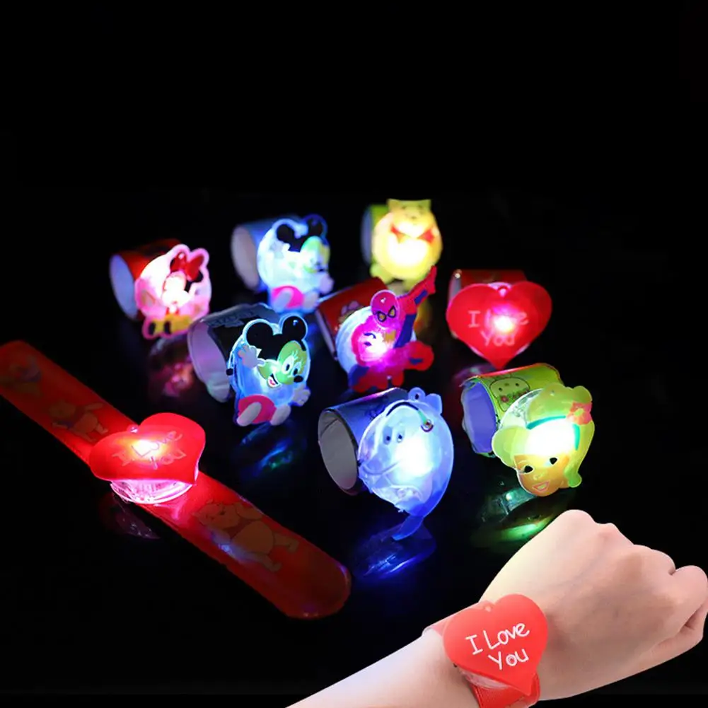

GloryStar LED Flash Pat Circle Children Toy Luminous Hand Ring Random Pattern