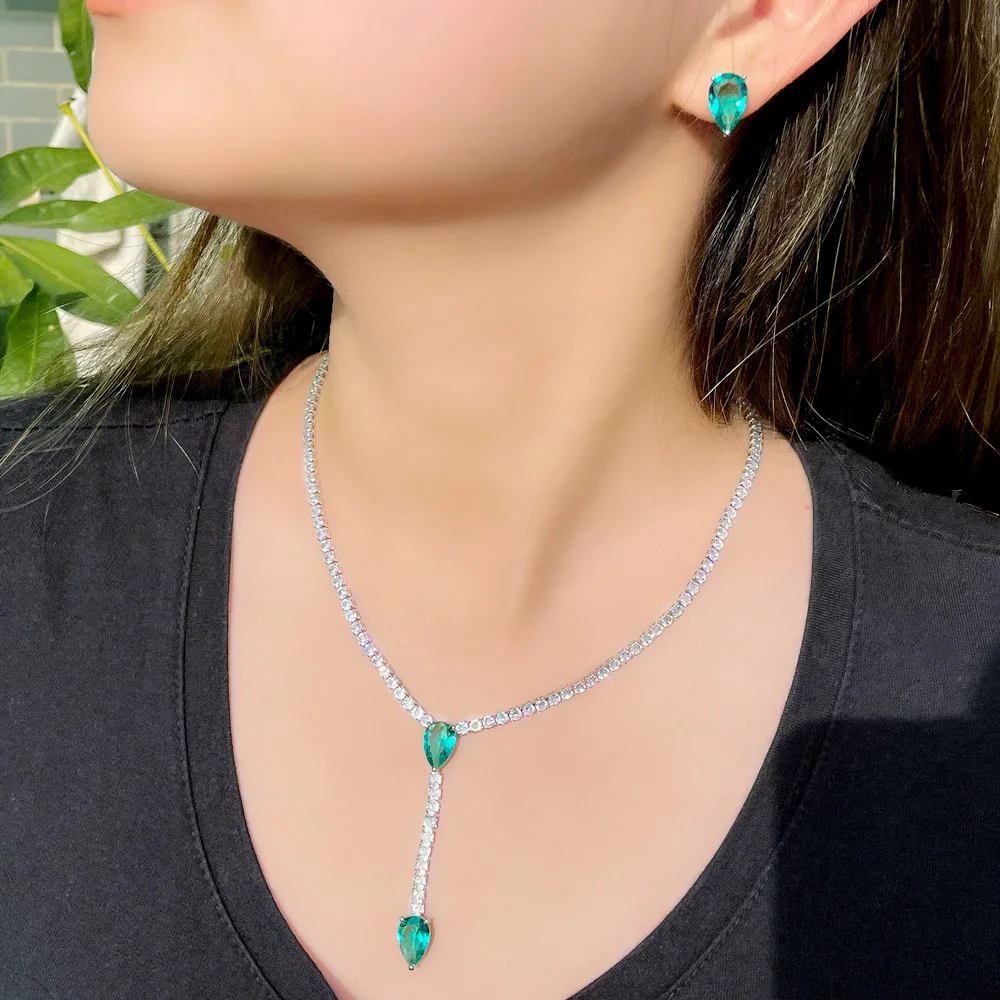 colar e brinco em zirconia esmeralda