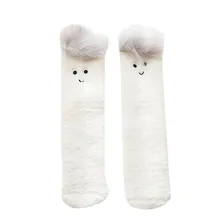 Женские носки с рисунками животных из мультфильмов; Милые Пушистые Носки без пятки средней длины для девочек; носки для сна из кораллового флиса; chaussette femme