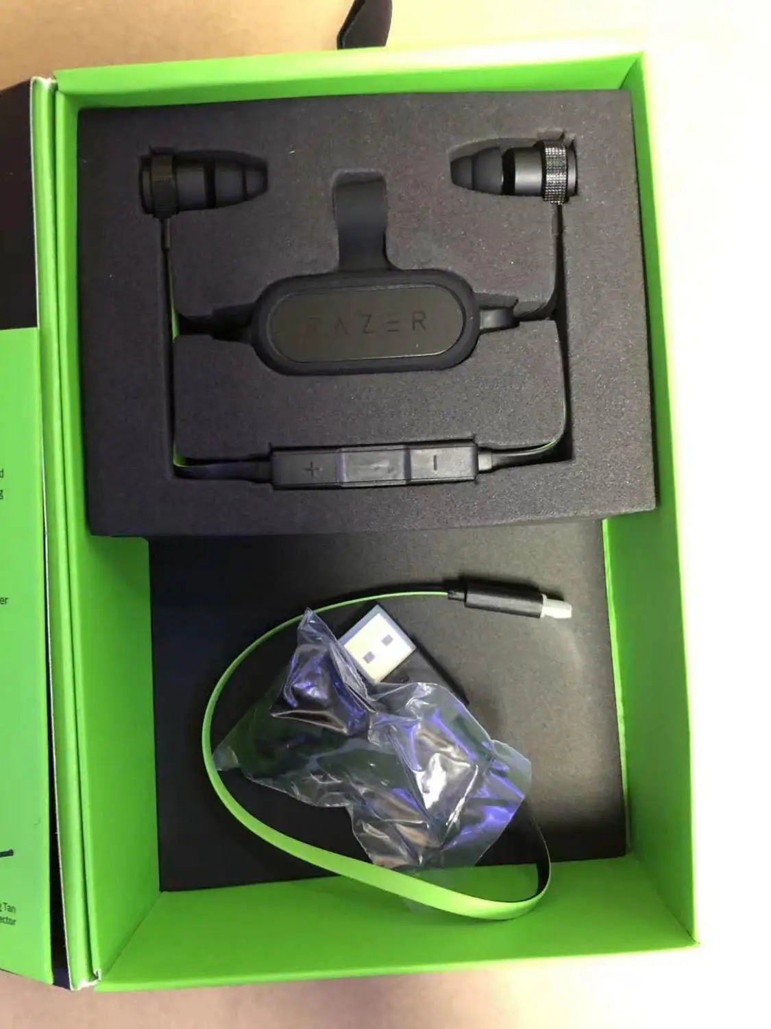 Breathing Light Hammerhead Bluetooth Headset Video