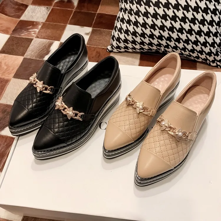 

Platform Shoes Spring And Autumn Deep Mouth Loafers Pointed-Toe Deep Mouth Metal Chain Flat Slanted Heel Embroidered WOMEN'S Sho