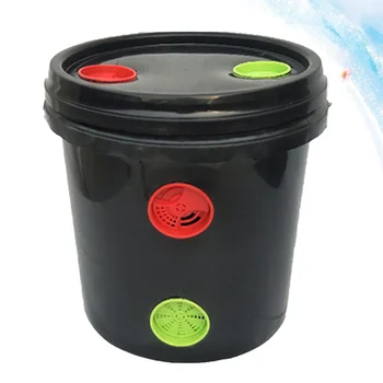 

1pc Trap Bee Bucket Plastic Feeding Bee Box Lure Bees Barrel Practical Wild Bee Catcher Case (Black)