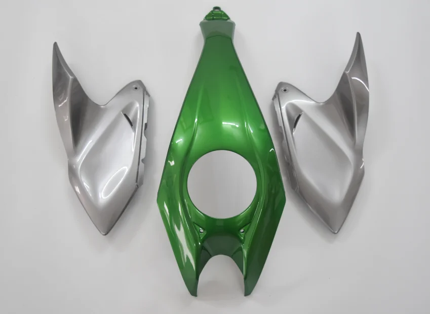 

For Kawasaki Z1000 14-18 years python shell fuel tank cover left and right side plate middle piece tank cover