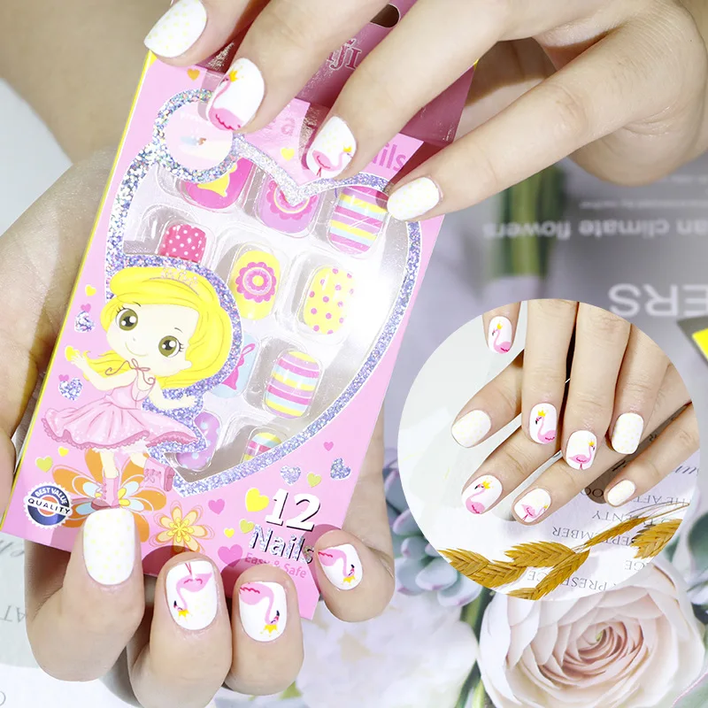 

A box of 12 pieces of boxed wearable wearable nail nails Cartoon-cute elements-flowers and other art children nail stickers