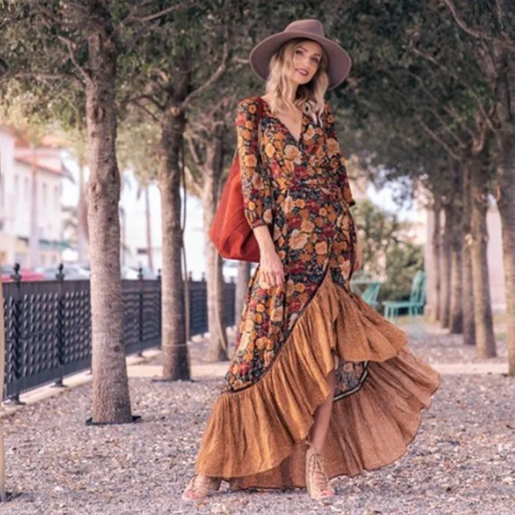 Super CHic bohemian floral maxi dress V 