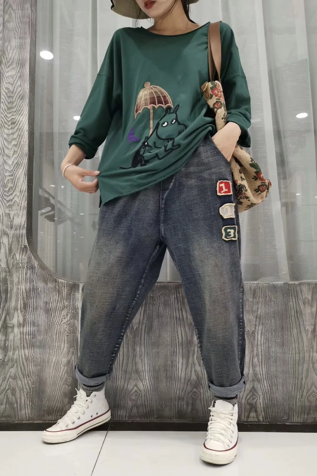 Retro Loose Fall Elastic Jeans Bottom Pants Embroidery Pants Boyfriend Jeans for Women Plus Size Jeans Elastic Waist