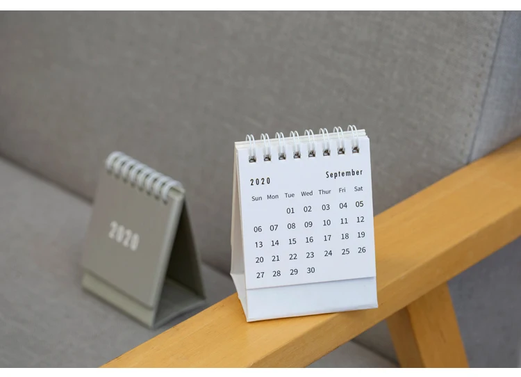 К этой серии небольшой настольной бумаге простой календарь двойной ежедневный планировщик настольный планировщик годовой Органайзер