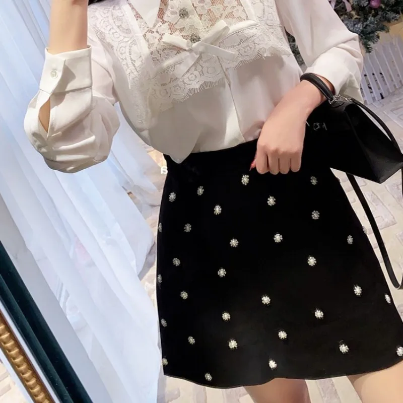 Рисунок 2 - Женская мини-юбка на молнии