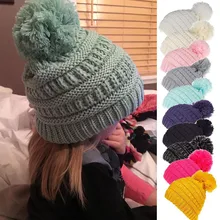 Вязаные шерстяные шапки для маленьких мальчиков и девочек, теплые зимние вязаные меховые шапки с помпонами, рождественские подарки 9