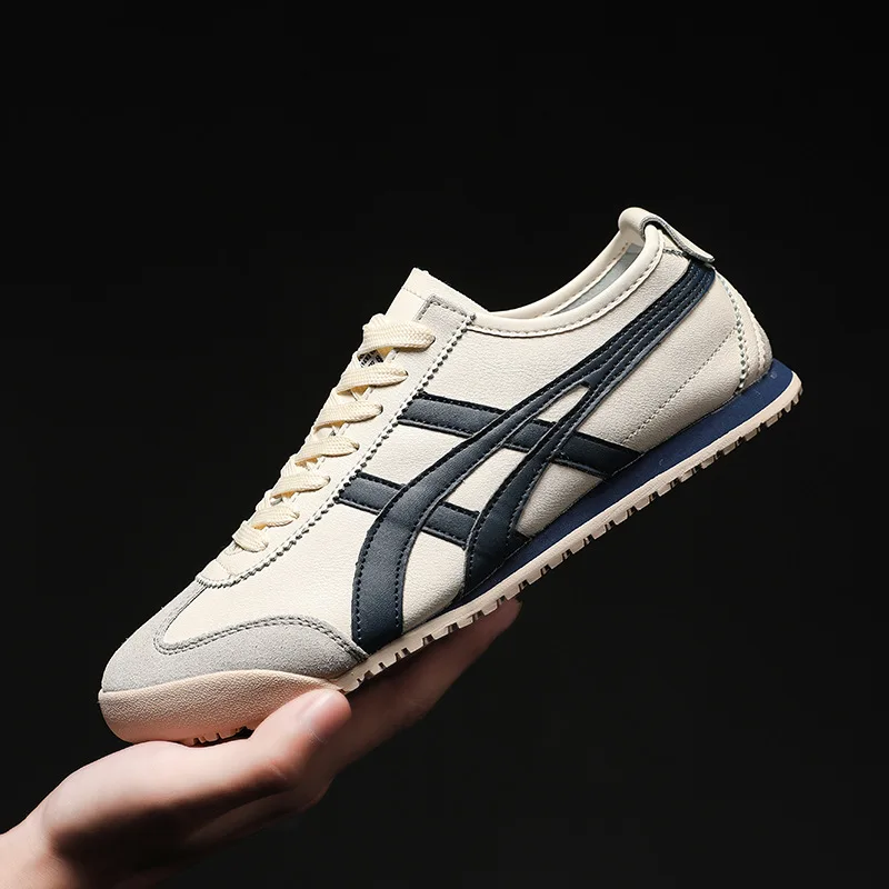 

Low top men's shoes Sports Leisure Canvas Korean board shoes Light men's Gump shoes men designer sneakers for men