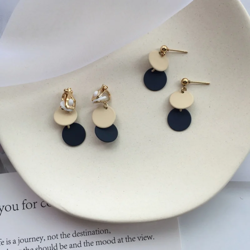 

Simple Compact All-match Round Dangle Earrings Korean Style Fashion Novel Women Earrings Aluminium Alloy
