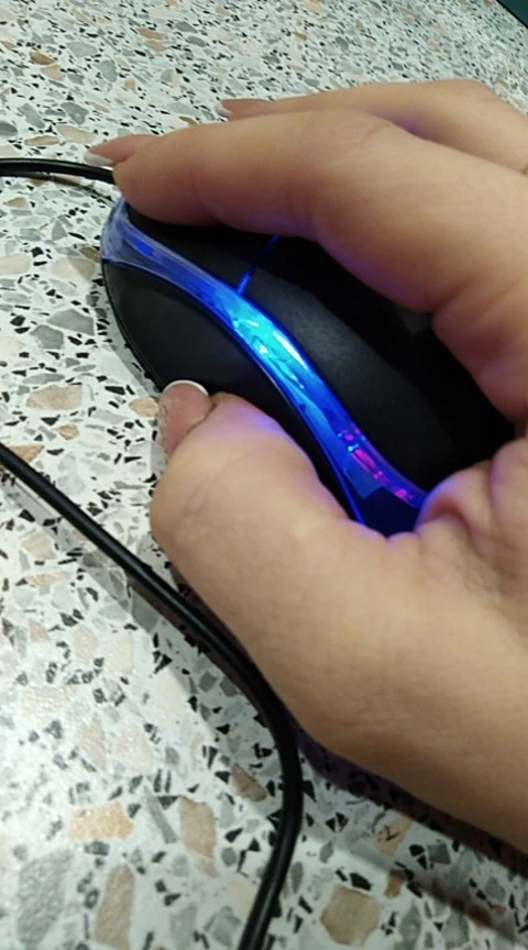 Hxroolrp Портативная USB Проводная оптическая игровая мышь 1200 dpi для офиса, мышь, обычная мышь, дизайн для ПК, ноутбука A30