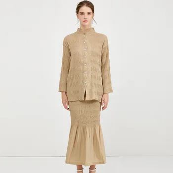 

Miyake early spring new pleated casual suit women's Retro cardigan Long Sleeve Top + slim wrap hip skirt skirt suit free ship