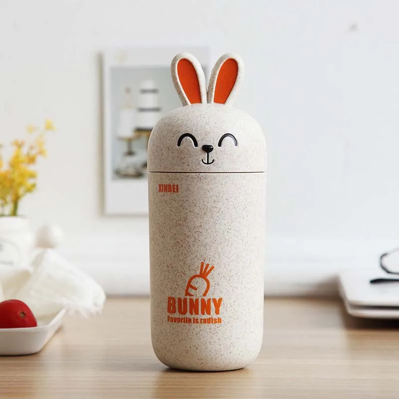 415 мл для маленьких мальчиков и девочек, бутылочка для путешествий с кроликом, бутылочка для молока, детская соломенная бутылочка для кормления - Цвет: Beige Wheat Rabbit