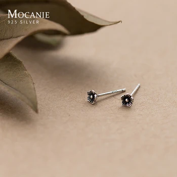 

Mocanie New Arrive 925 Sterling Silver Vintage Flora Tiny Plum Blossom Flower Anti-Allergy Stud Earring for Women Fine Jewelry