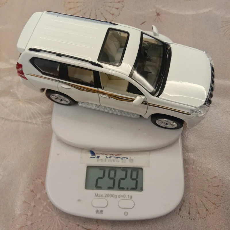 1:32 LAND CRUISER PRADO Металлическая Модель автомобиля игрушки для детей литые под давлением транспортные средства выдвижной автомобиль с батареей музыкальный светильник