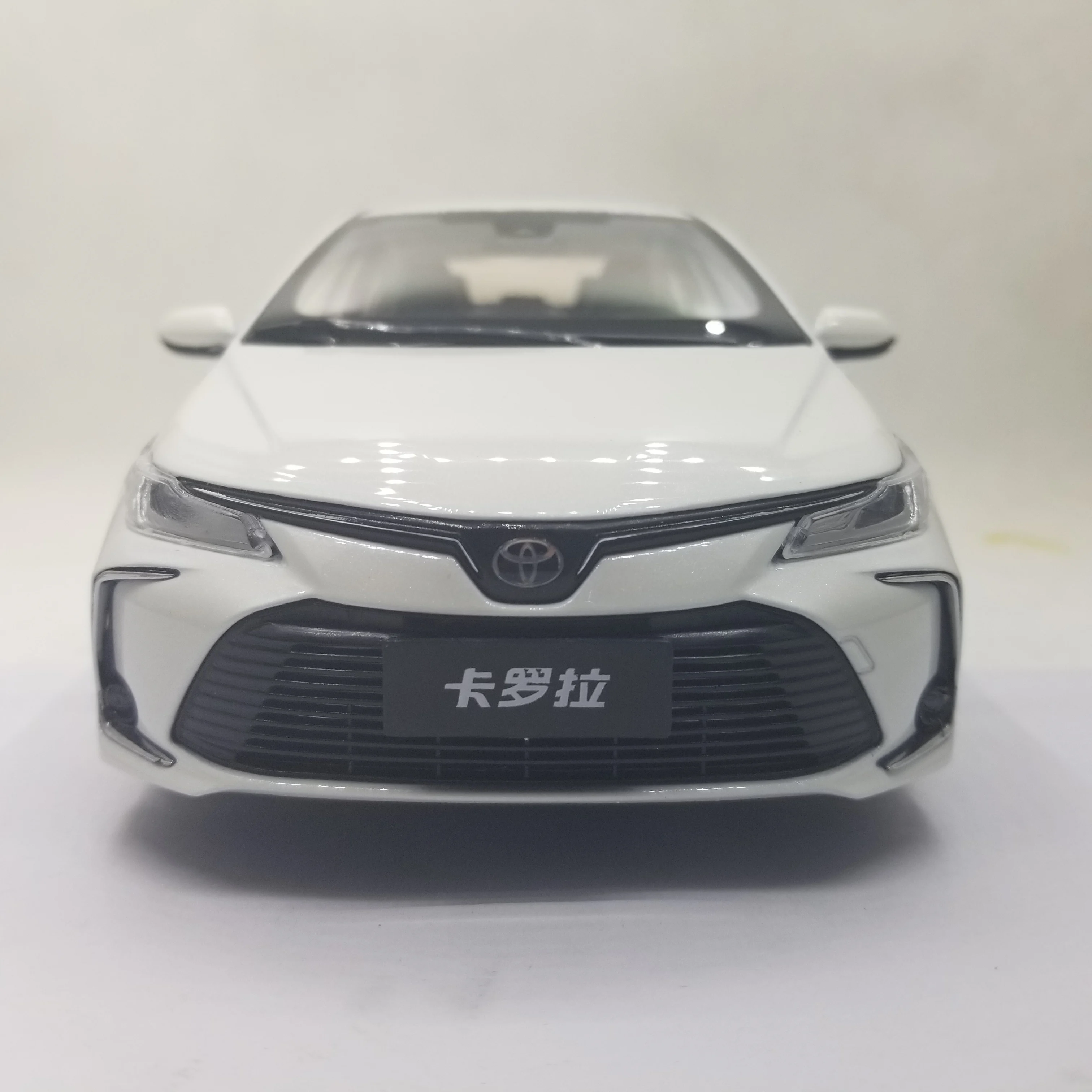 toyota corolla miniature