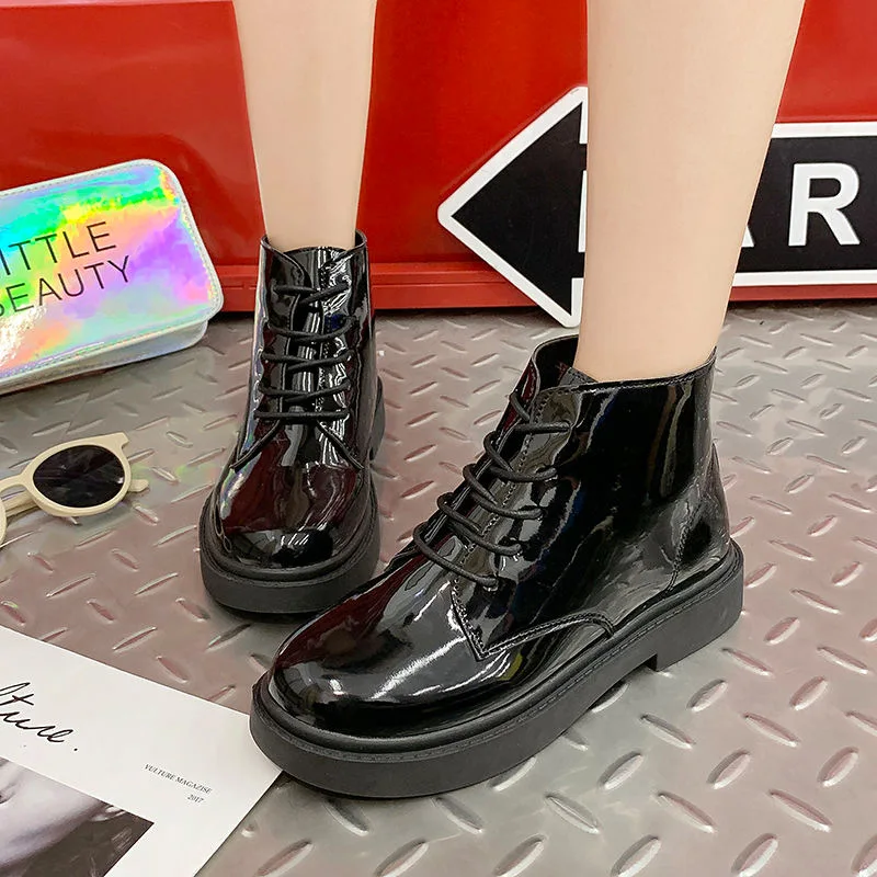 

2019 Autumn And Winter New Style Black And White with Pattern Locomotive Martin Boots Women's British-Style Lace-up Patent Leath