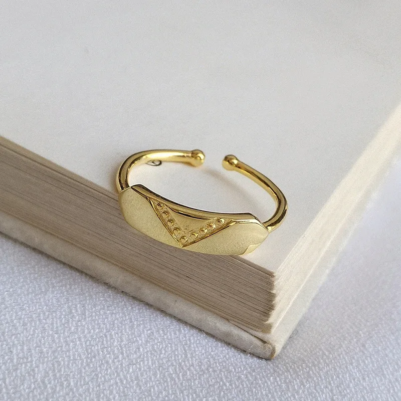 

925 Sterling Silver Ring V-shaped Design Opening Adjustable Ring Female Light Luxury Ring Gold Women Party Jewelry