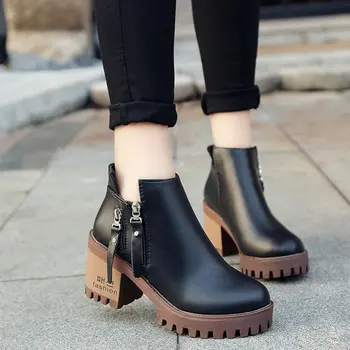 

Women Ankle Martin Boots Autumn Female Casual Shoes Woman Flat Fashion Platform Round Toe Buckle Strap Solid Comfortable