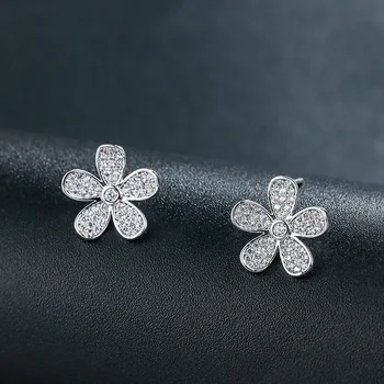 

Fashion Crystal White Flower Fairy Stud Zircon Earrings Simple Cubic Zirconia For Women Fresh Party Gifts Wedding
